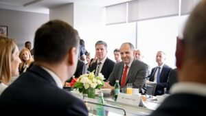Κρίσιμη συνάντηση Γεραπετρίτη για τις διεθνείς εξελίξεις.